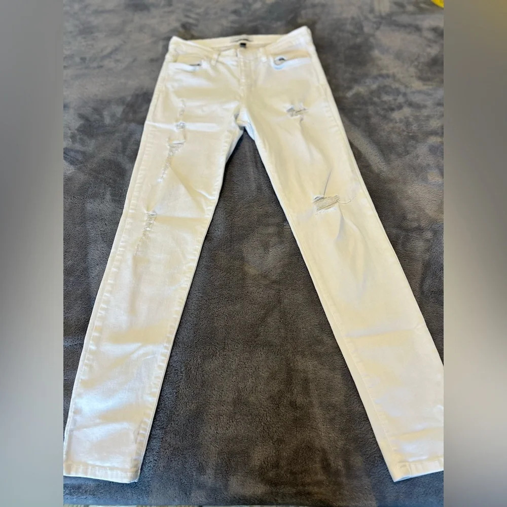 Flying monkey women’s stretch white skinny jeans size 28